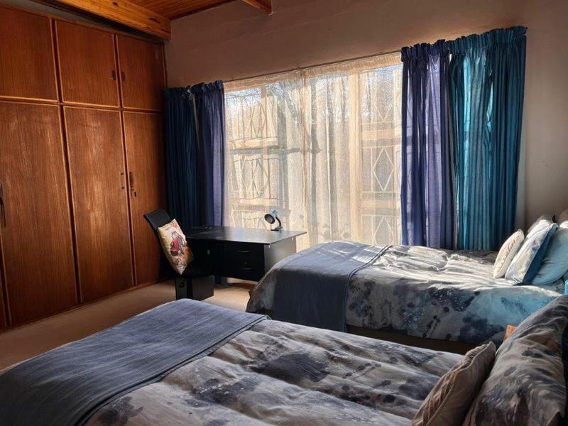 4 Bedroom Property for Sale in Ladybrand Free State